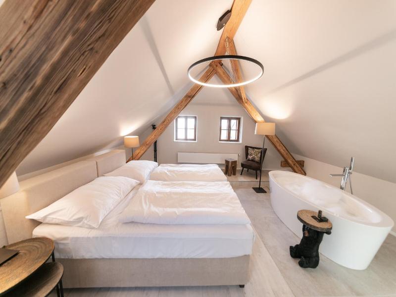 Hotel Clemar image