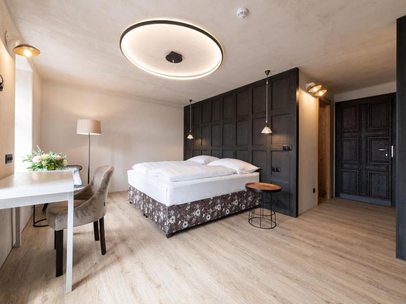Hotel Clemar image