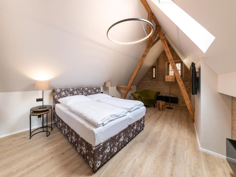 Hotel Clemar image