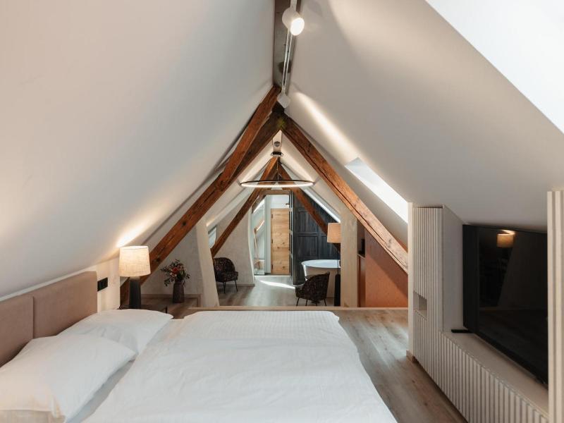 Hotel Clemar image