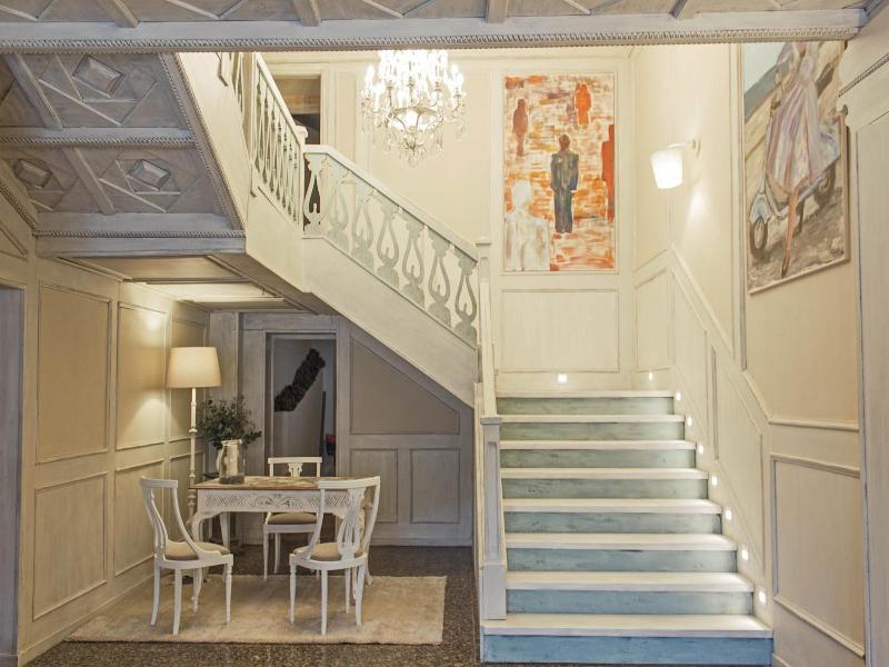 Ares Hotel image