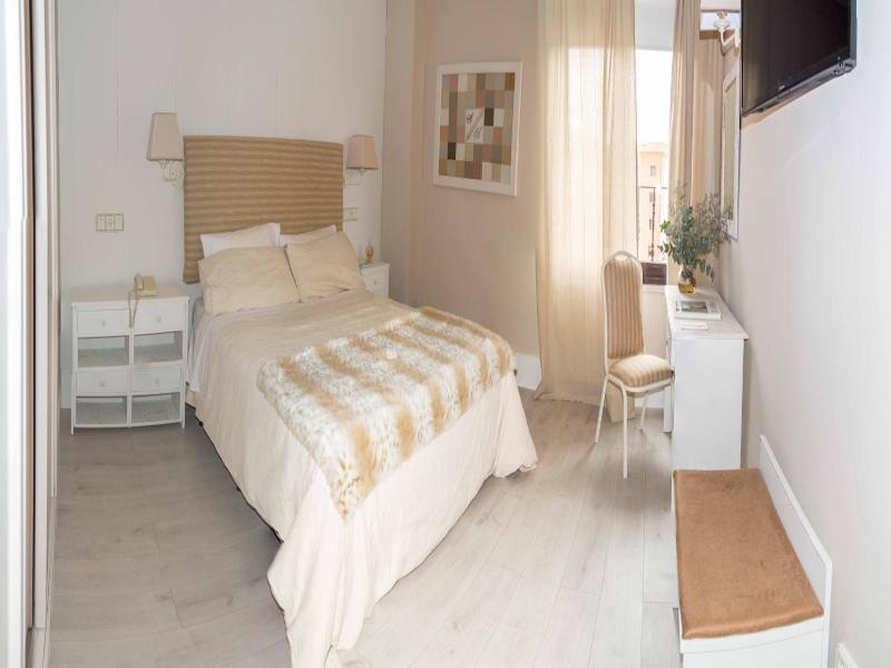 Ares Hotel image