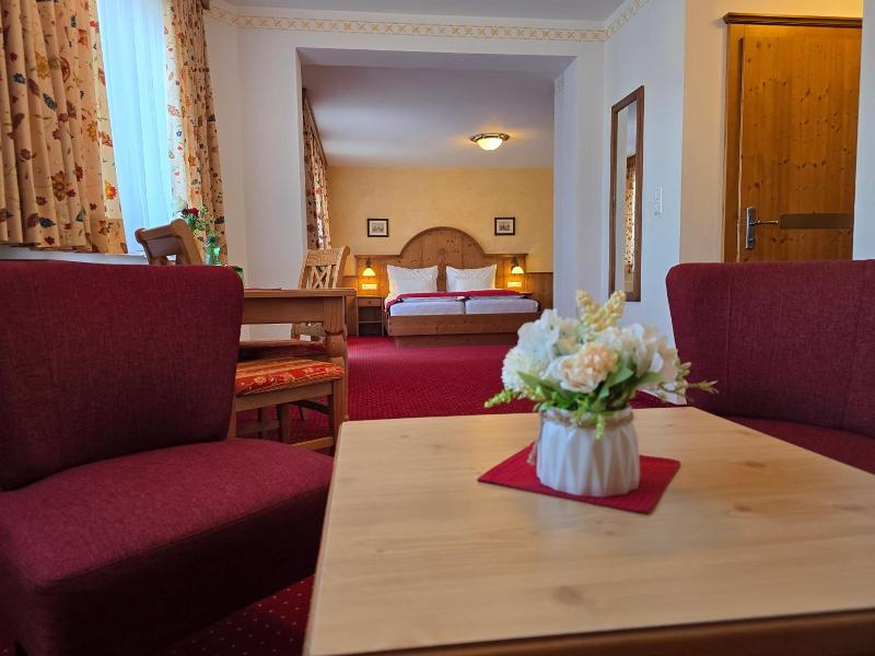Hotel Garni Landhaus Trenkenbach image