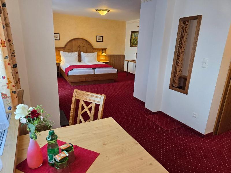 Hotel Garni Landhaus Trenkenbach image