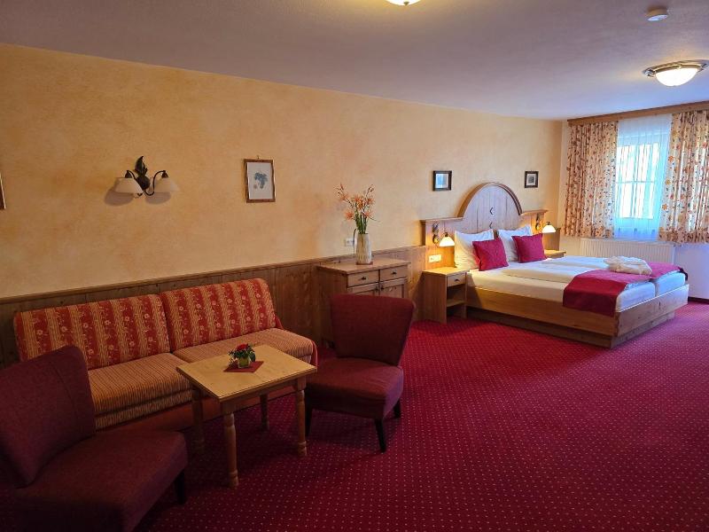 Hotel Garni Landhaus Trenkenbach image