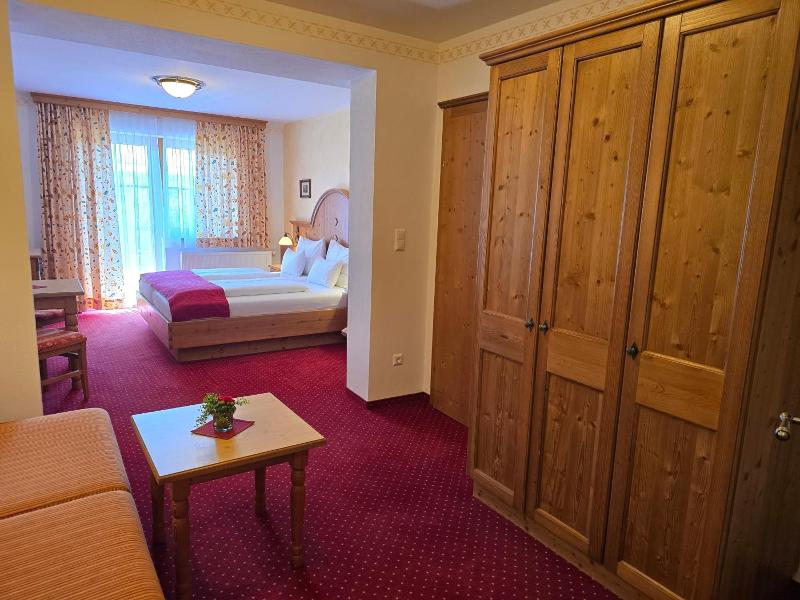 Hotel Garni Landhaus Trenkenbach image
