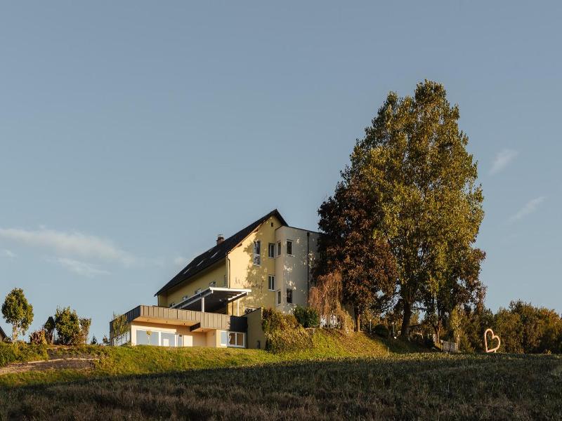 Gasthof Martinhof image