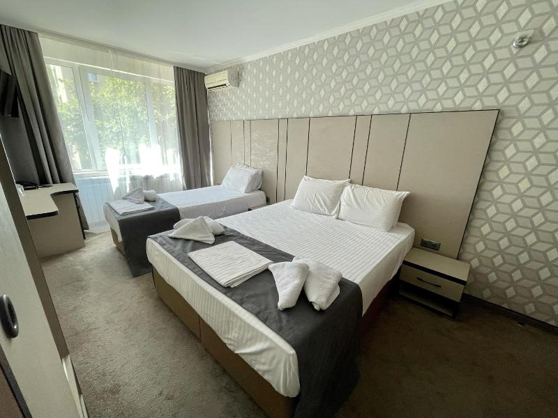 Hotel Cosmos image