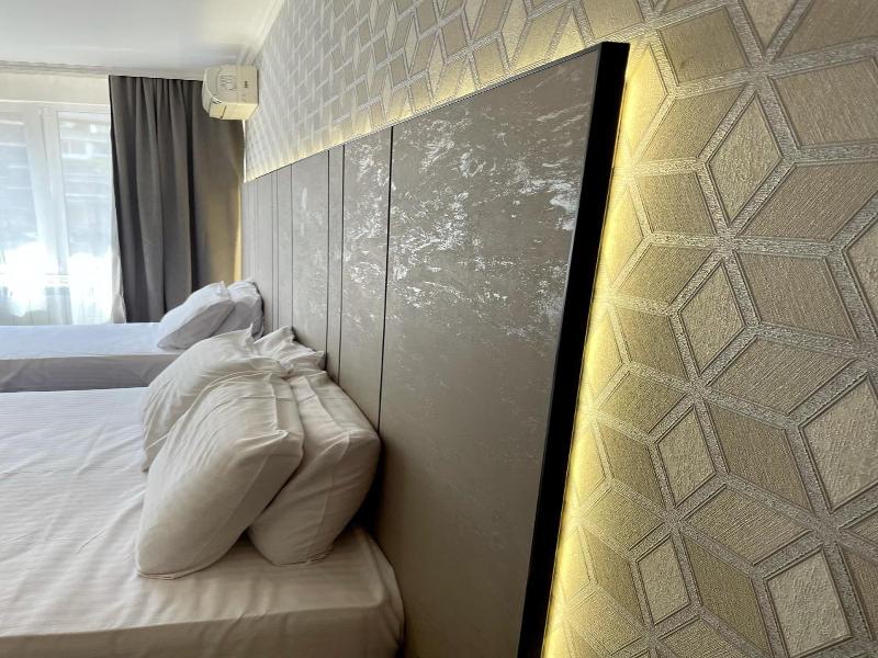 Hotel Cosmos image