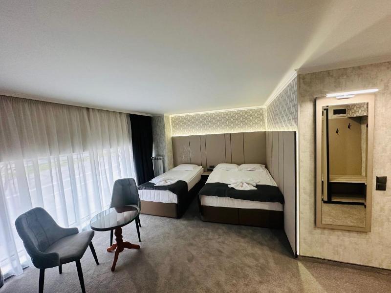 Hotel Cosmos image