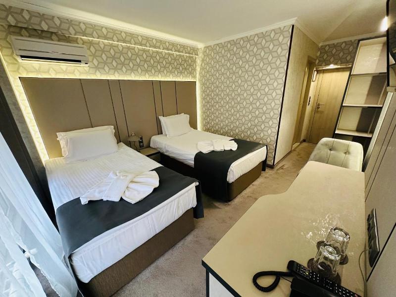 Hotel Cosmos image
