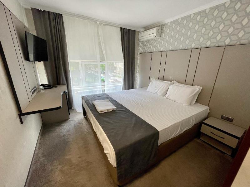 Hotel Cosmos image