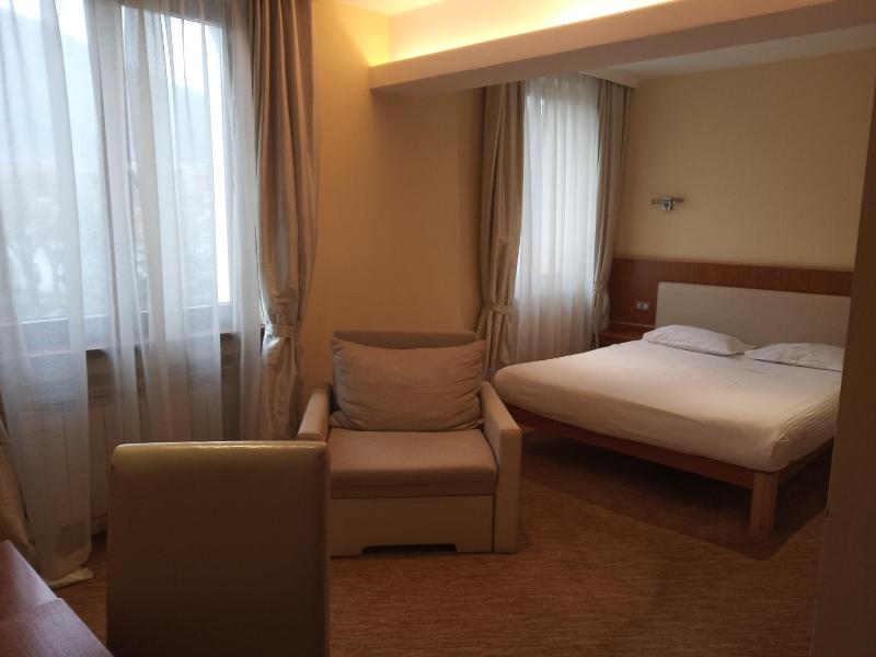 Hotel Park Central image