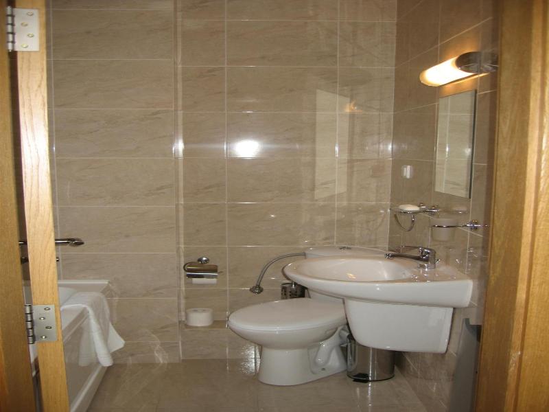 Chamkoria Chalets image