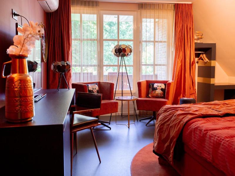 Landhuishotel De Bloemenbeek image