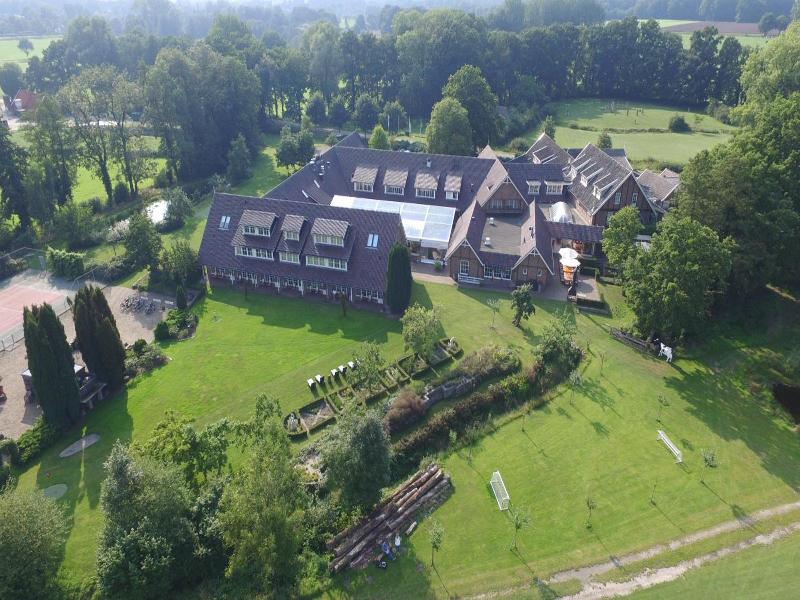 Landhuishotel De Bloemenbeek image