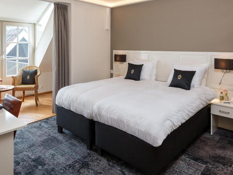 Landhuishotel De Bloemenbeek image