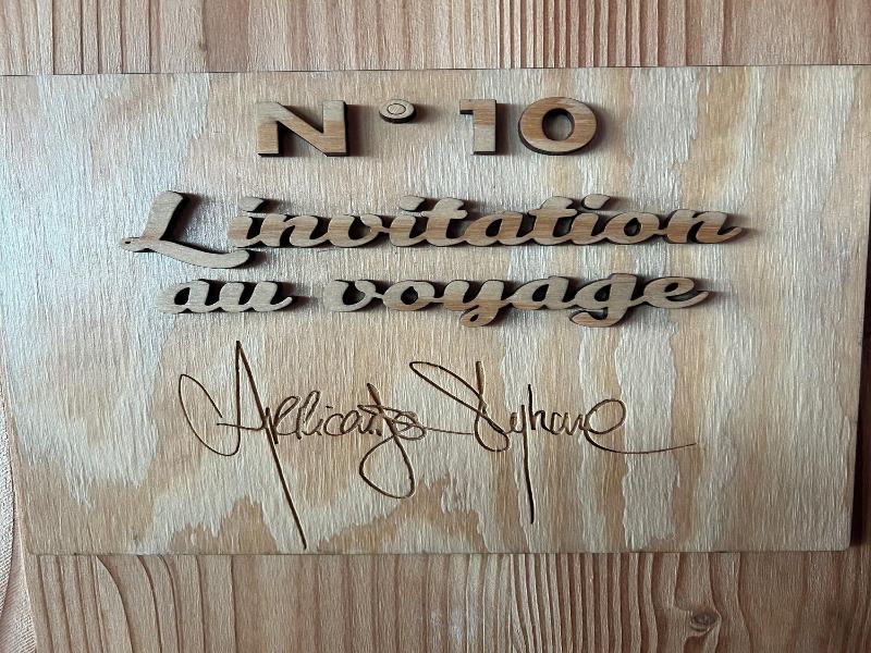 Les 12 De Larros image
