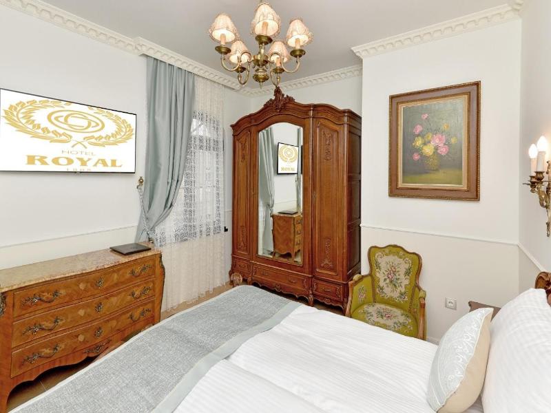 Royal Hotel image