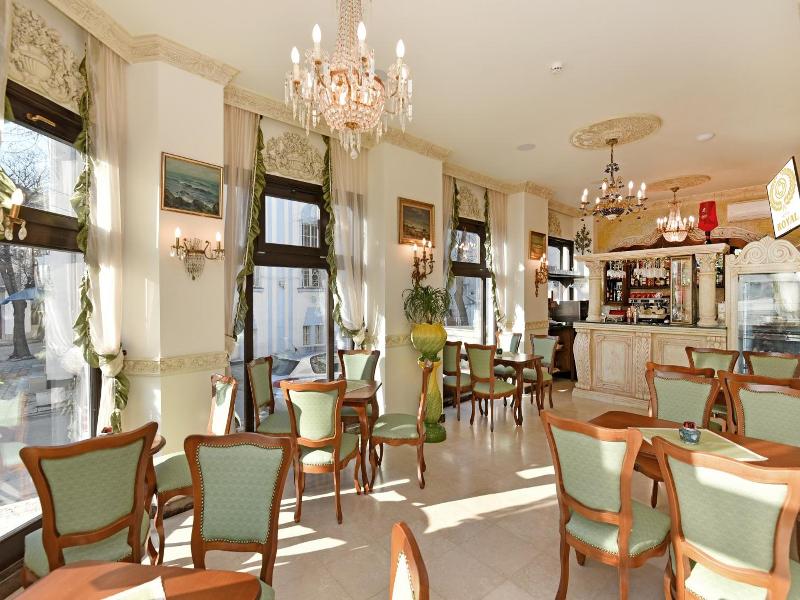 Royal Hotel image