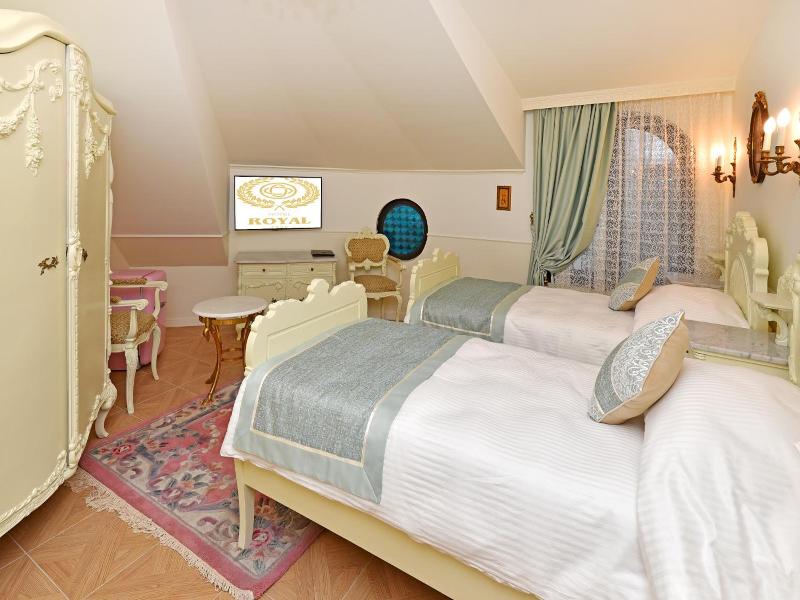 Royal Hotel image