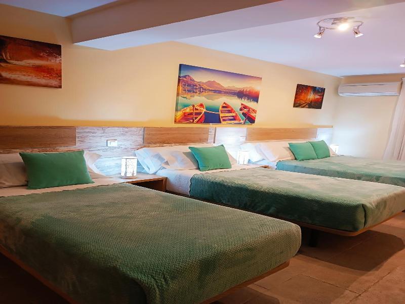 Hotel Alma Rosa image