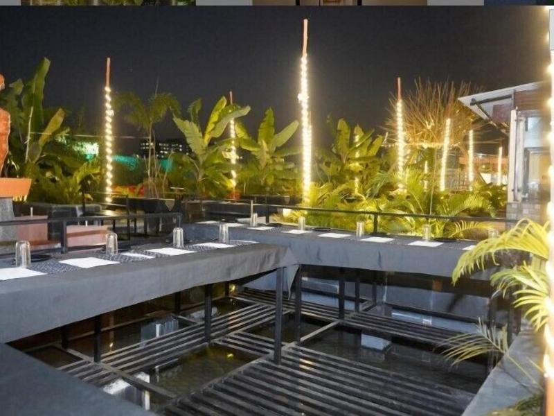 Orange Eye Resort