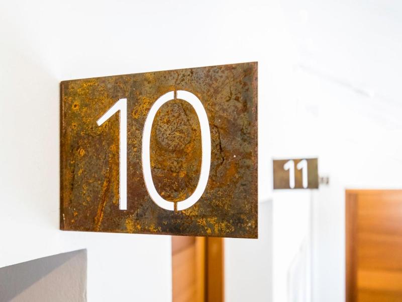 Latitude 21 image