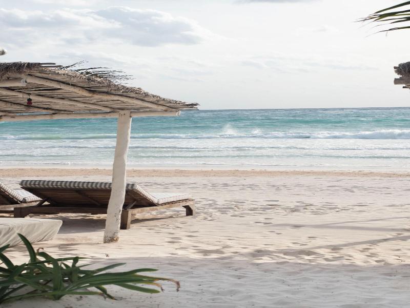 Tuup Oceanfront image