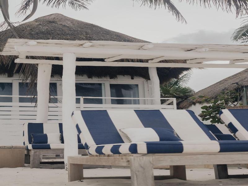Tuup Oceanfront image
