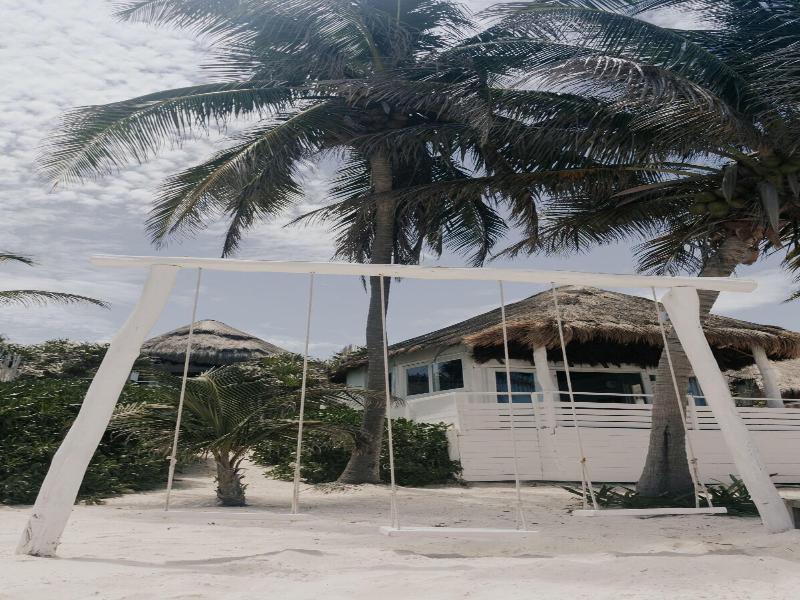 Tuup Oceanfront image