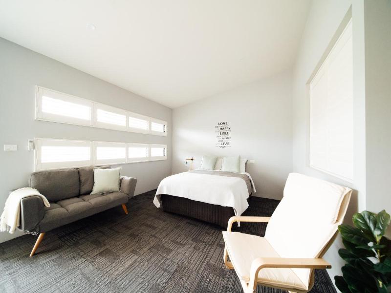 Lakeview Hideaway image