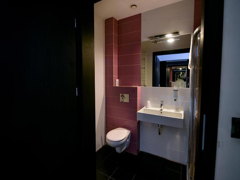 Hotel Grafit image