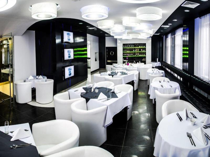 Hotel Grafit image