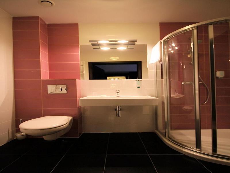 Hotel Grafit image