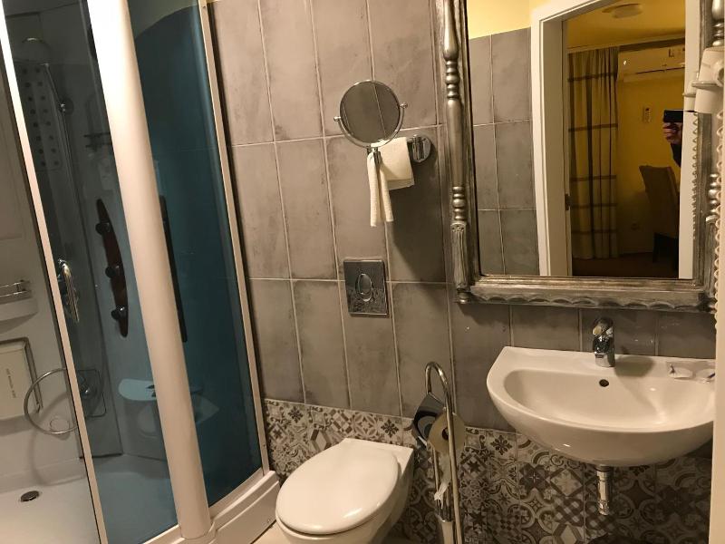 Hotel Podzamcze image