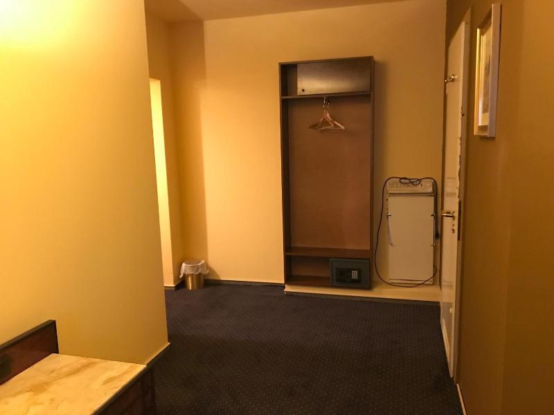 Hotel Podzamcze image