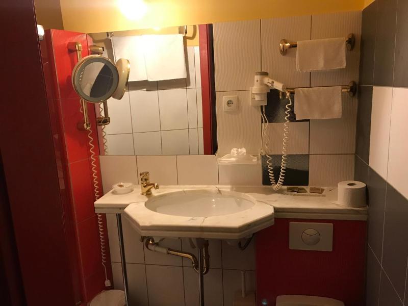 Hotel Podzamcze image