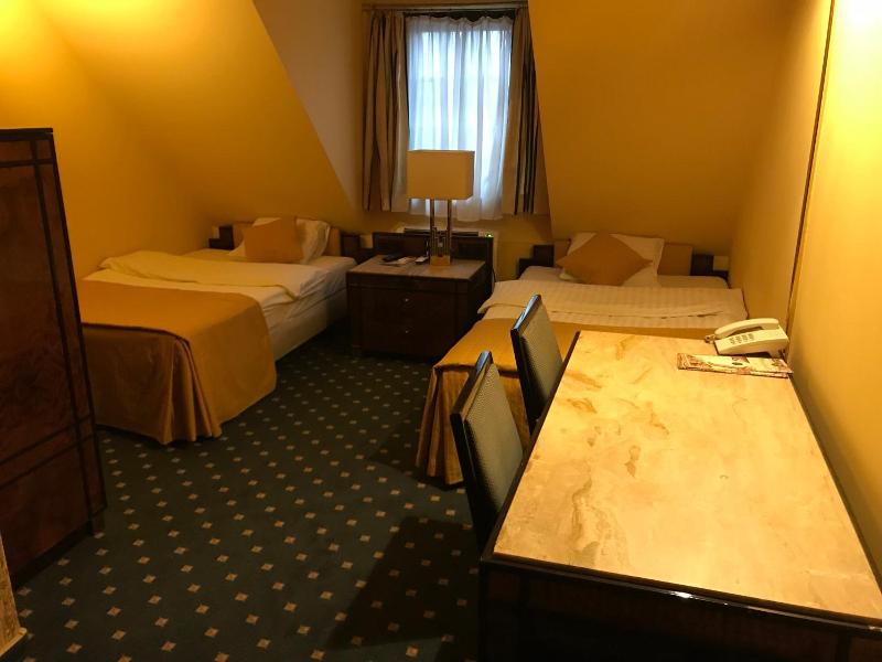 Hotel Podzamcze image