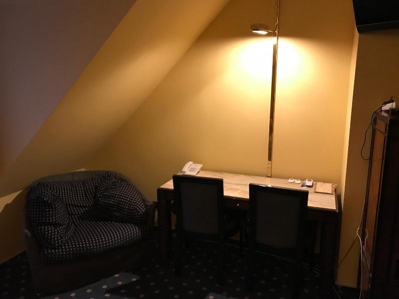 Hotel Podzamcze image