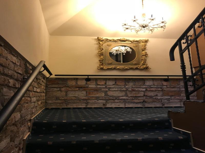Hotel Podzamcze image