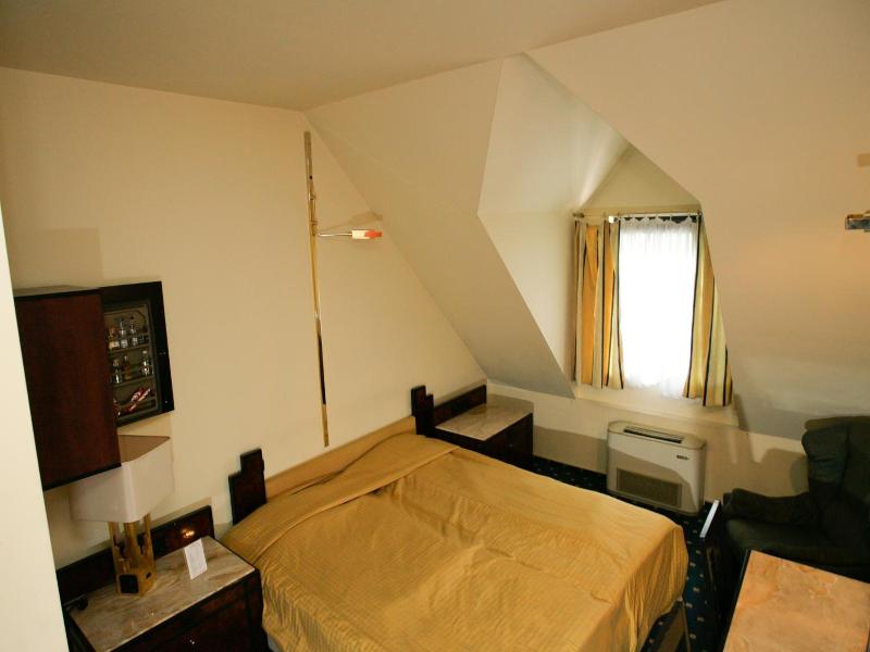 Hotel Podzamcze image