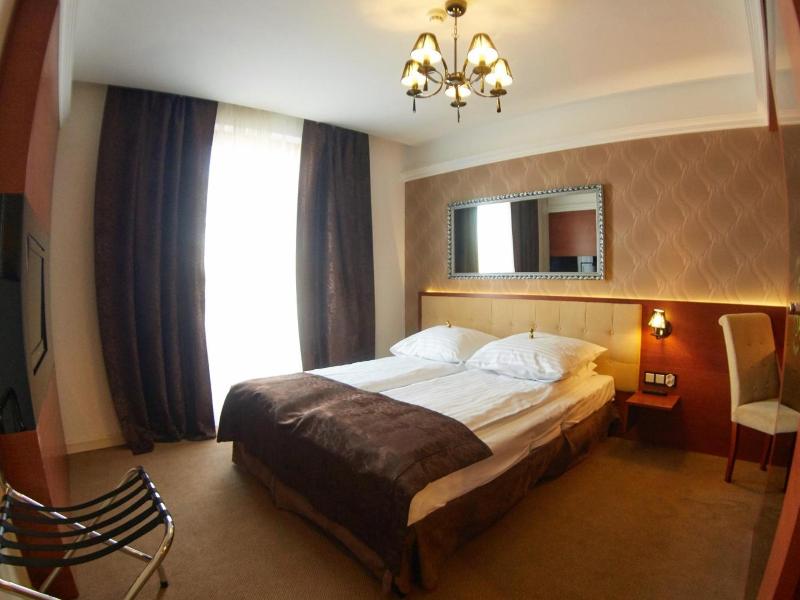 Hotel Spa Kameleon image