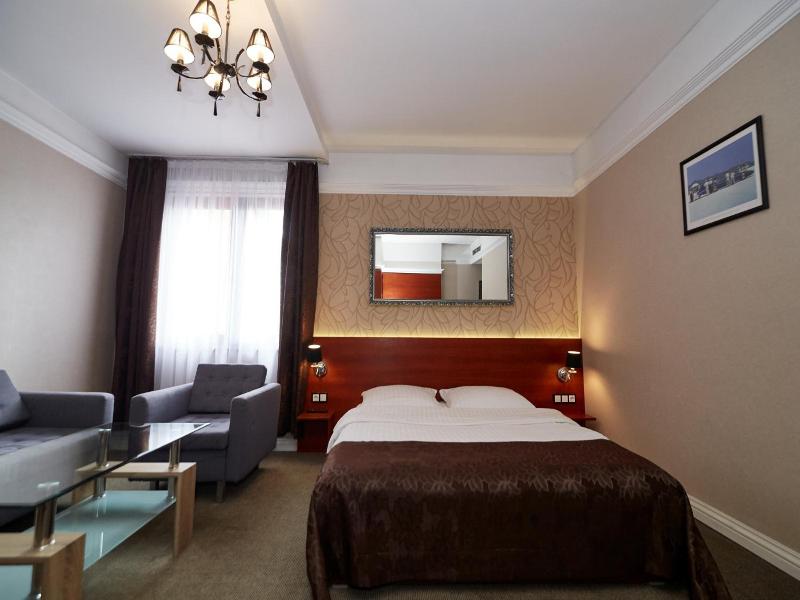 Hotel Spa Kameleon image