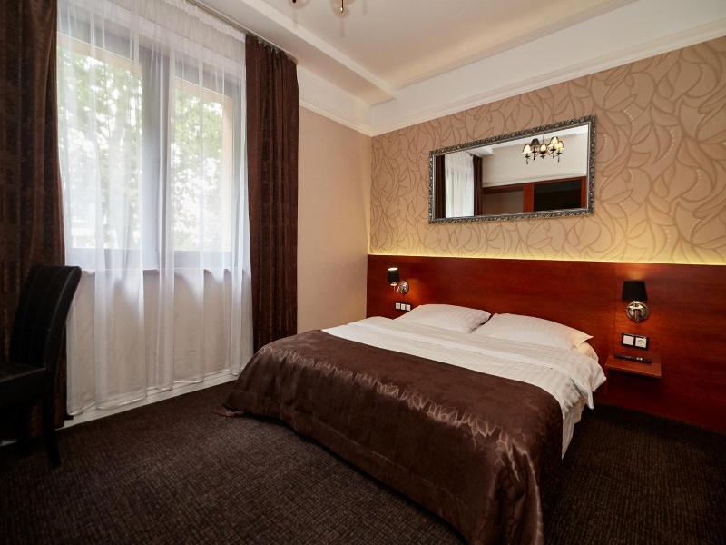 Hotel Spa Kameleon image