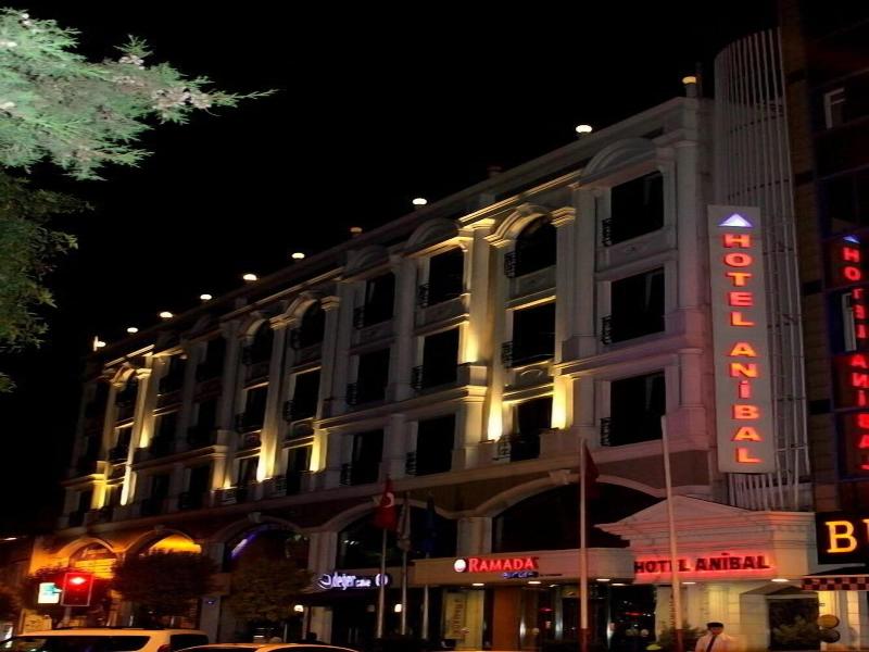 Hotel Anibal image