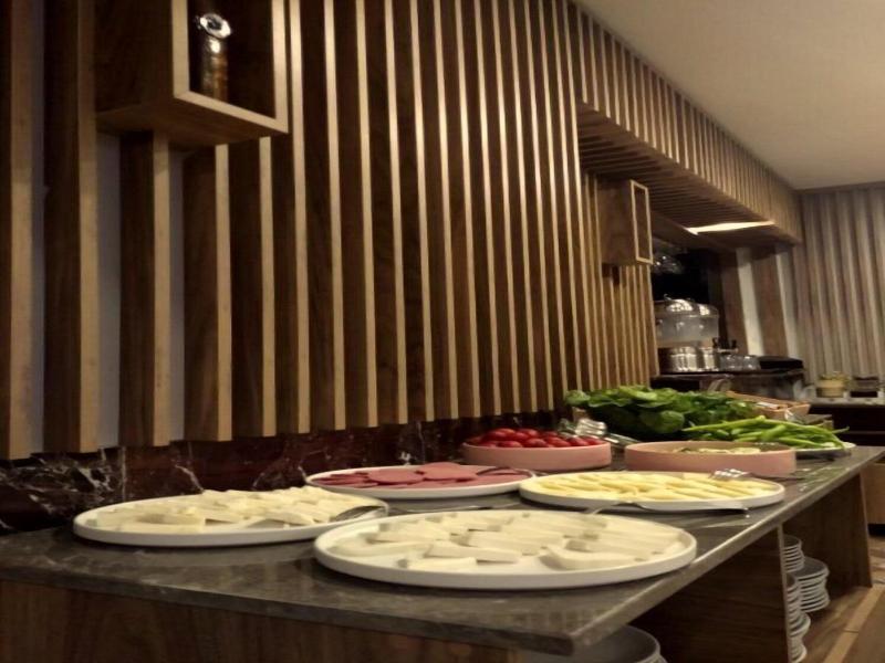 Hotel Anibal image