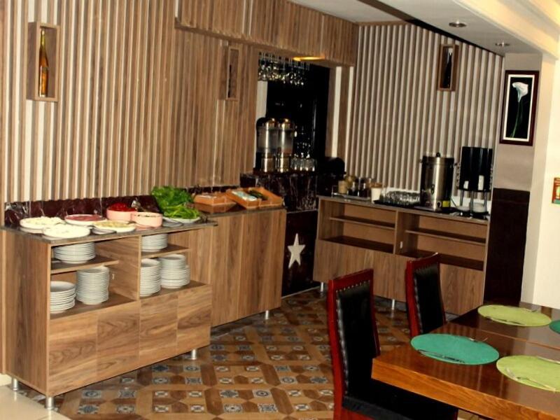 Hotel Anibal image