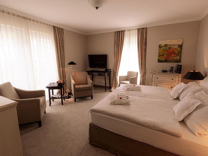 Strandhotel Fontana image