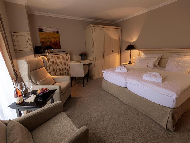 Strandhotel Fontana image